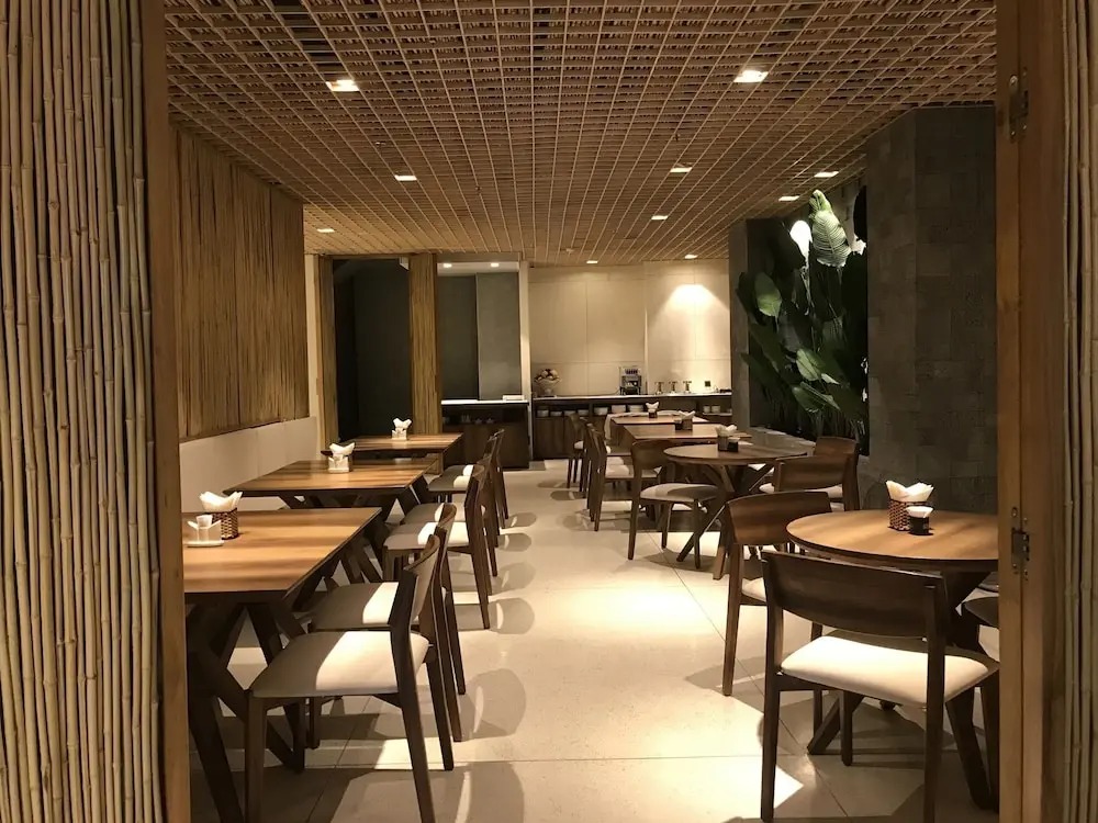 هتل اسکا ی جم سورا